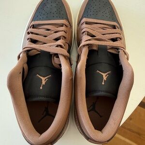 Nike Dunk Black and Tan Sneakers